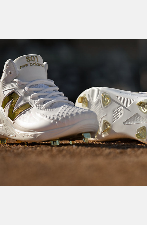 New Balance Men's FuelCell Ohtani 1 Athletic Shoes